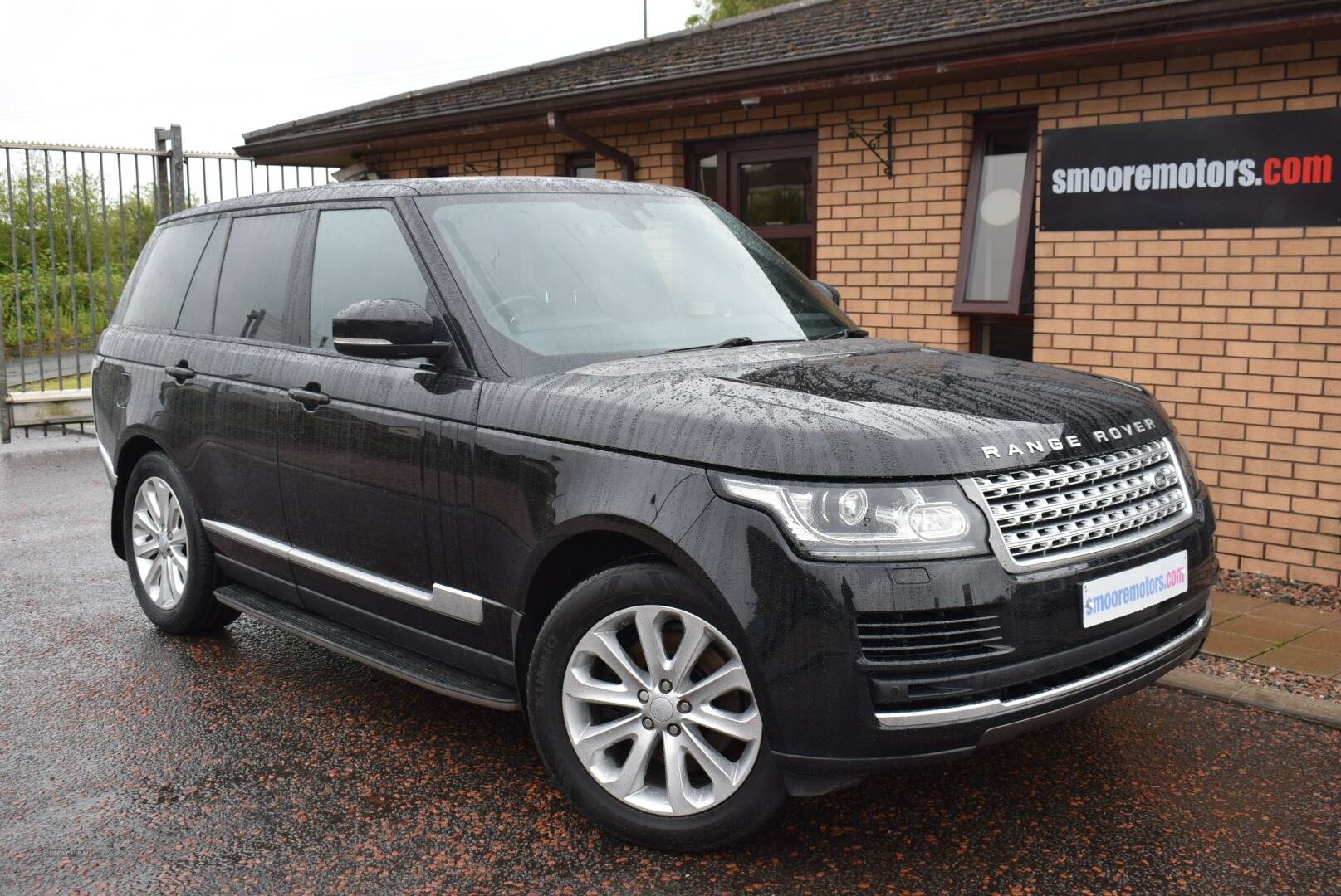 Land Rover Range Rover DIESEL ESTATE in Antrim