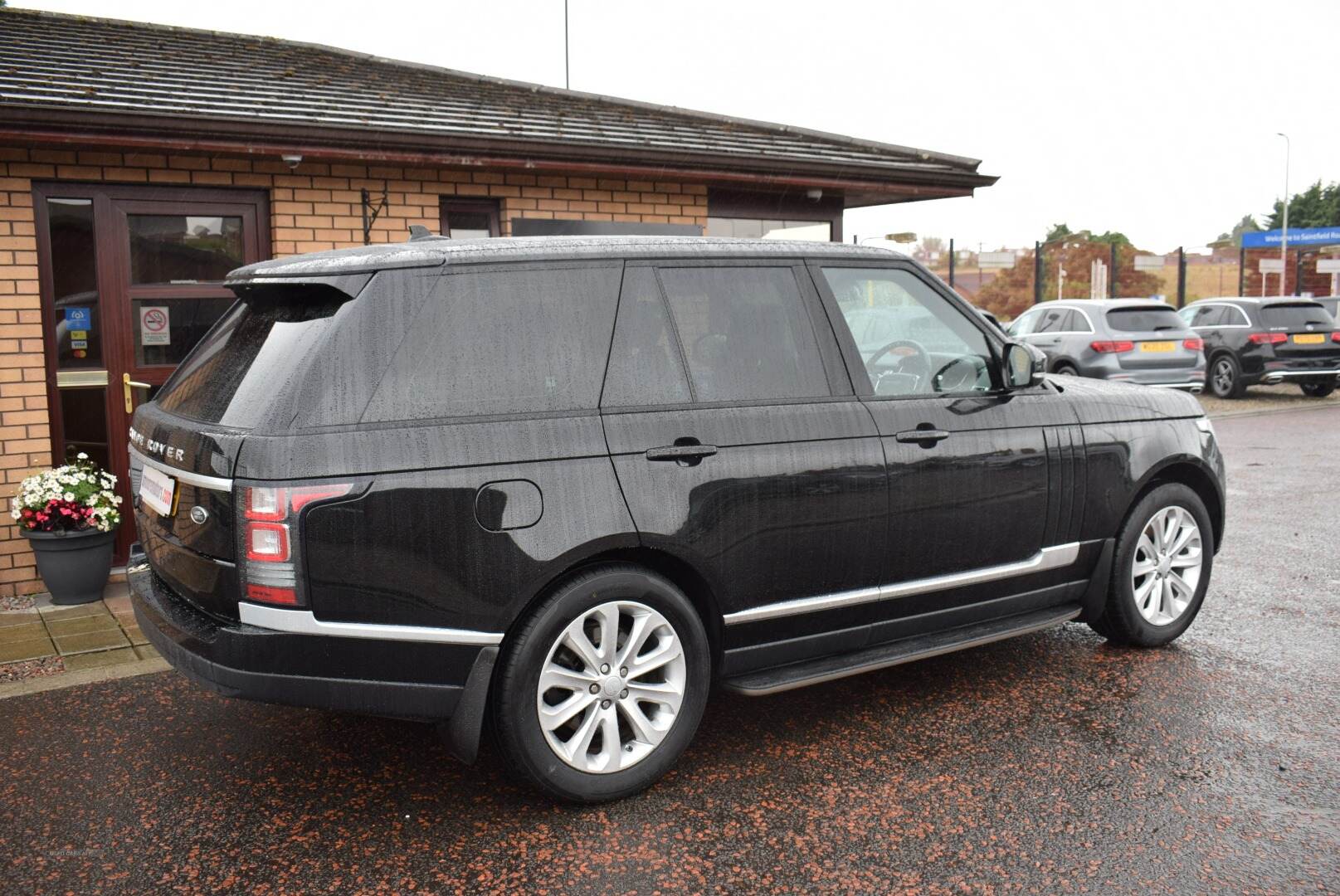 Land Rover Range Rover DIESEL ESTATE in Antrim