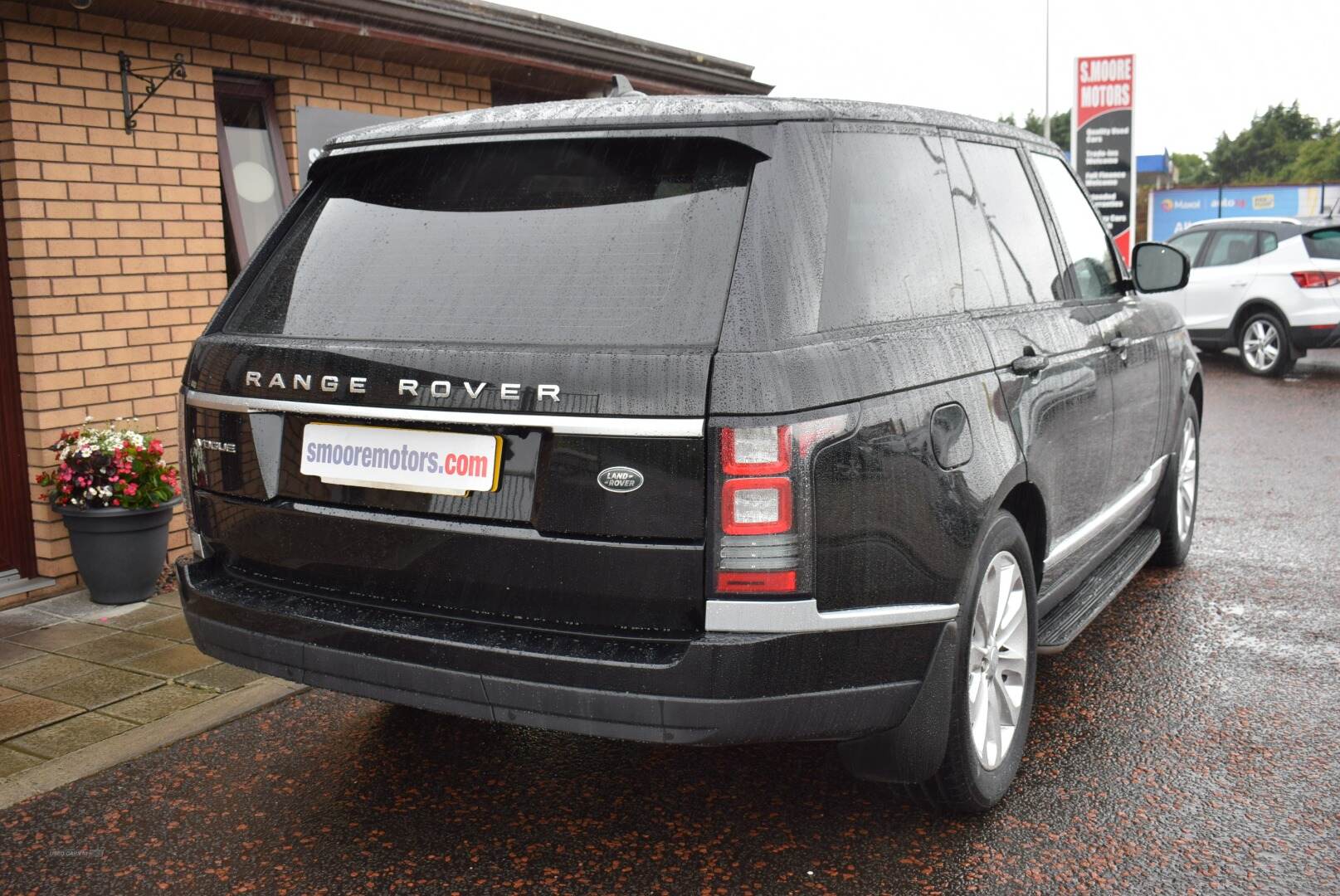 Land Rover Range Rover DIESEL ESTATE in Antrim