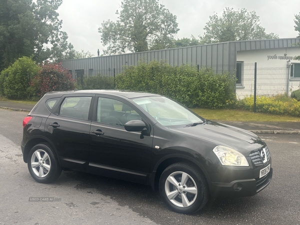 Nissan Qashqai 2.0 dCi Tekna 5dr Auto 4WD in Down