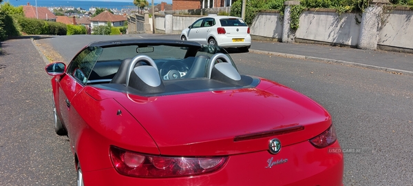 Alfa Romeo Spider 2.2 JTS Limited Edition 2dr in Down