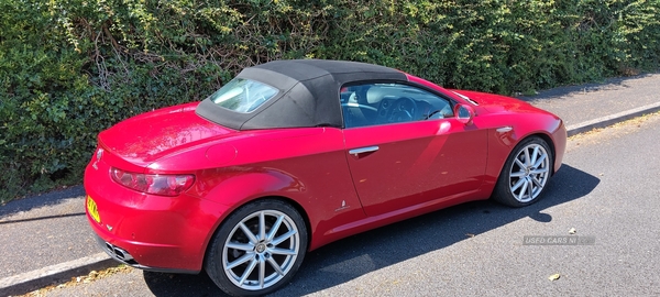 Alfa Romeo Spider 2.2 JTS Limited Edition 2dr in Down