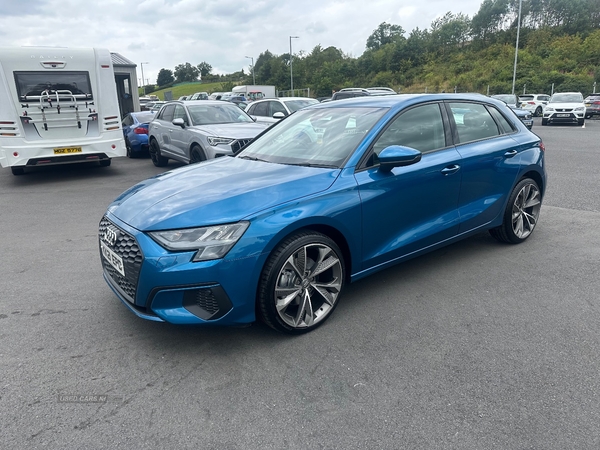 Audi A3 DIESEL SPORTBACK in Down