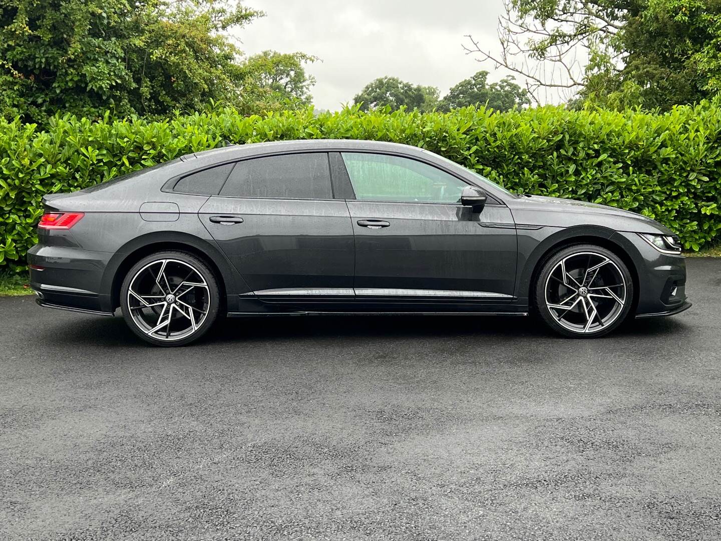 Volkswagen Arteon DIESEL FASTBACK in Down