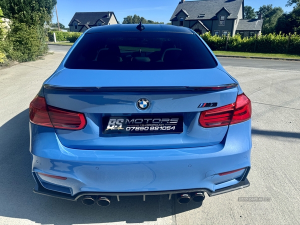 BMW M3 SALOON in Down