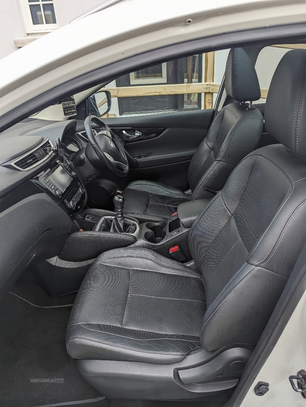 Nissan Qashqai 1.5 dCi Tekna 5dr in Derry / Londonderry