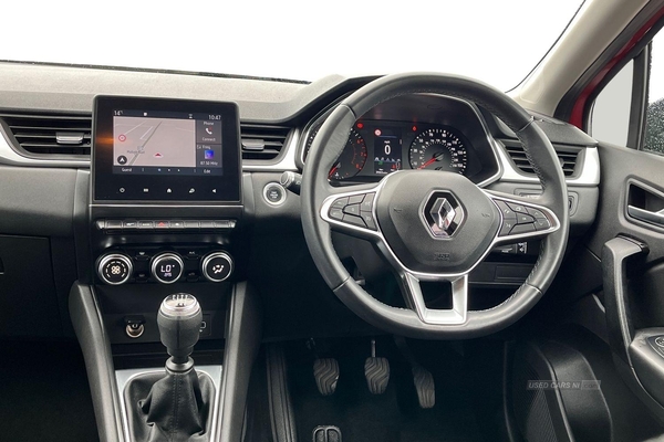 Renault Captur 1.3 TCE 130 Iconic 5dr **Full Service History** REAR PARKING SENSORS, KEYLESS ENTRY/START, SAT NAV, CRUISE CONTROL, LANE KEEPING AID, BLUETOOTH in Antrim