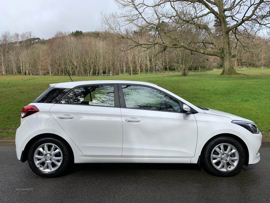 Hyundai i20 HATCHBACK in Antrim