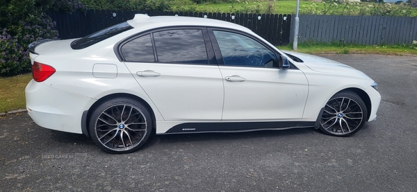 BMW 3 Series 318d Sport 4dr in Down