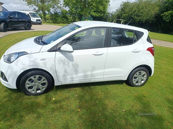 Hyundai i10 1.0 SE 5dr in Derry / Londonderry