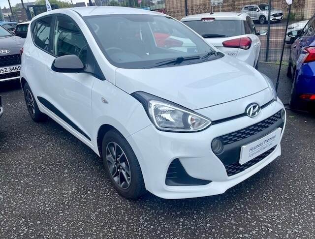 Hyundai i10 HATCHBACK SPECIAL EDITIONS in Down