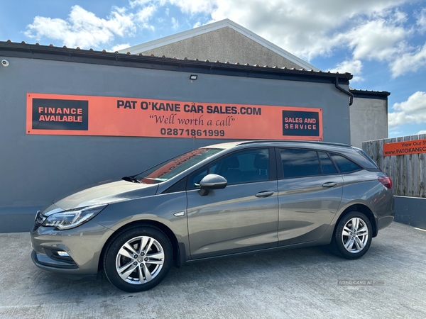 Vauxhall Astra ESTATE TOURER in Derry / Londonderry