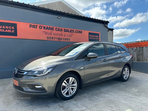 Vauxhall Astra ESTATE TOURER in Derry / Londonderry