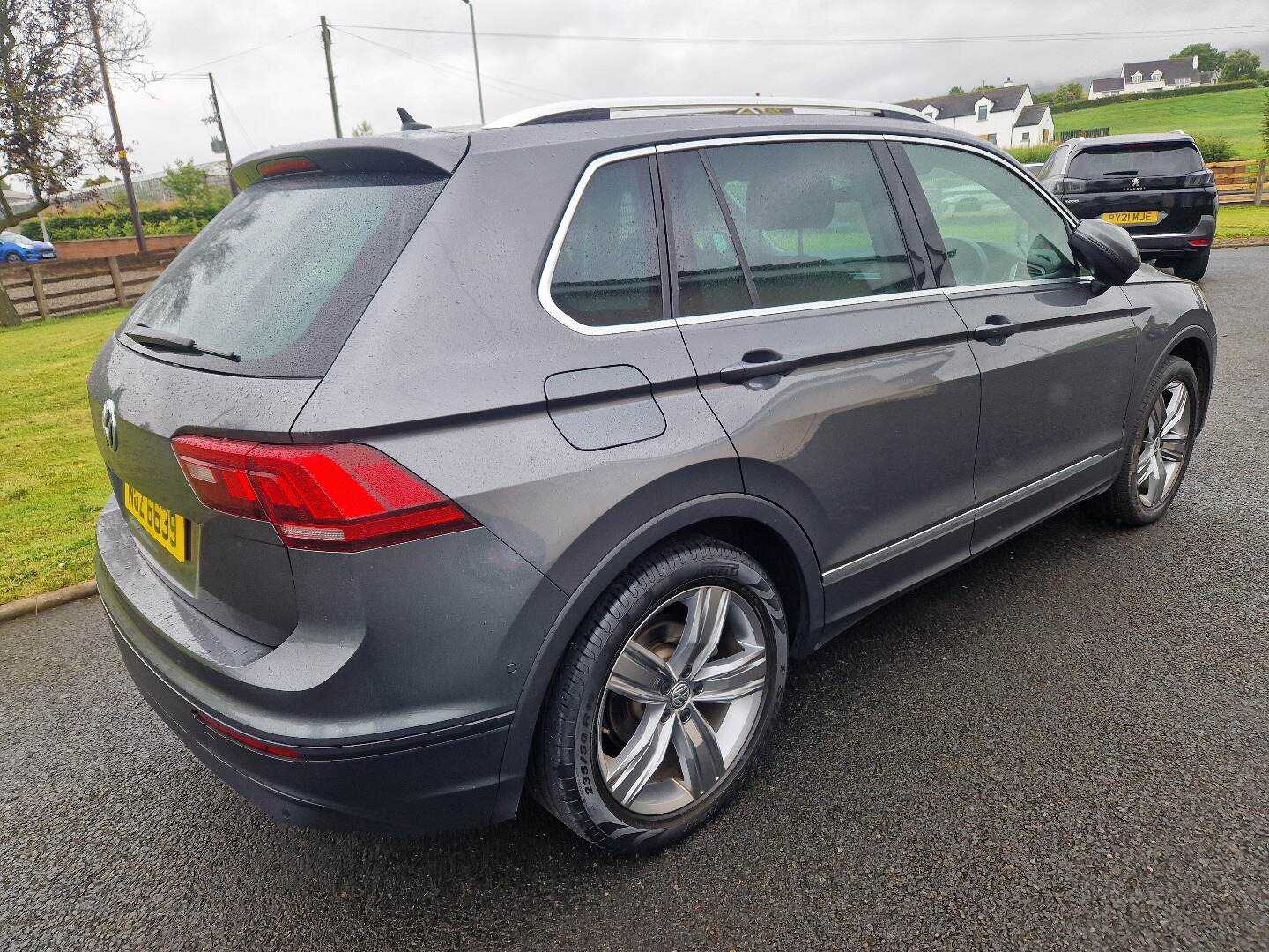 Volkswagen Tiguan DIESEL ESTATE in Down