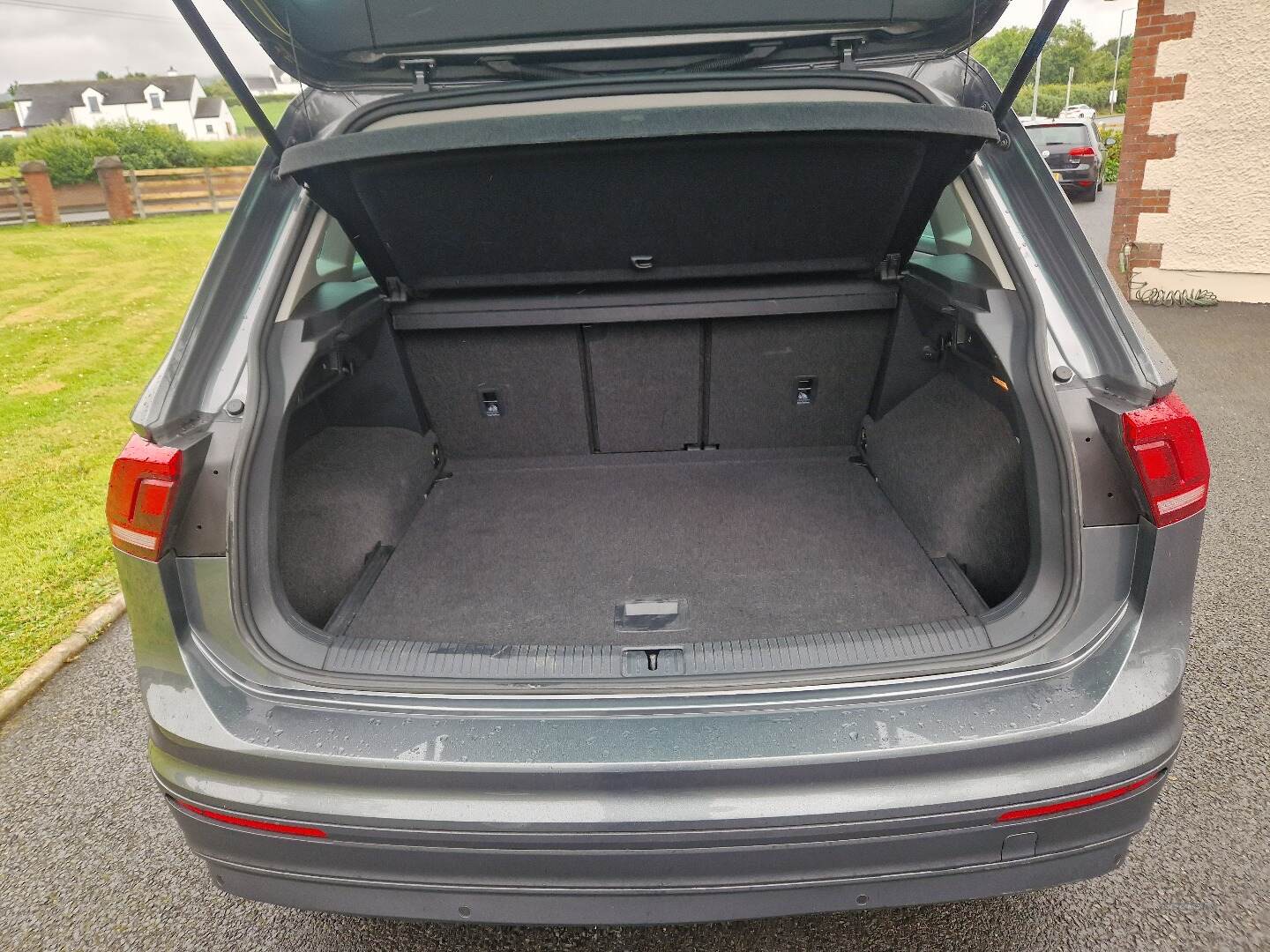 Volkswagen Tiguan DIESEL ESTATE in Down