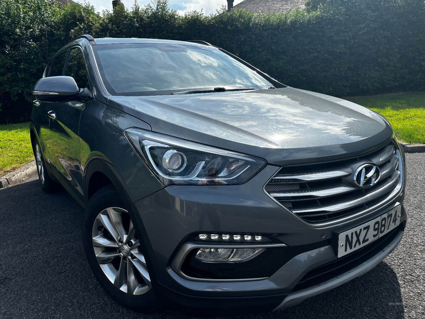 Hyundai Santa Fe DIESEL ESTATE in Antrim