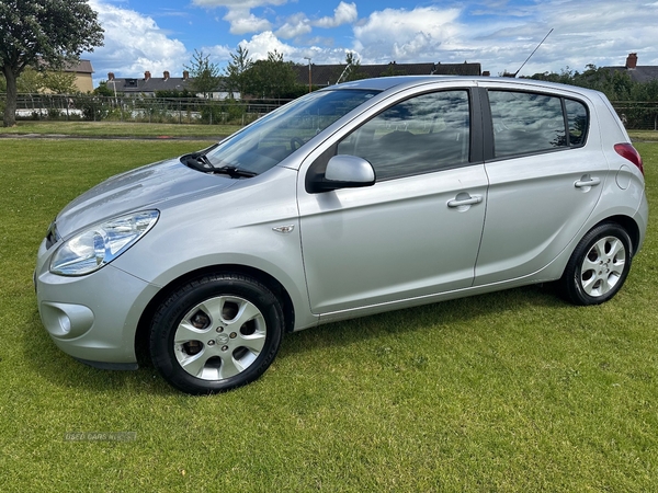 Hyundai i20 HATCHBACK in Antrim