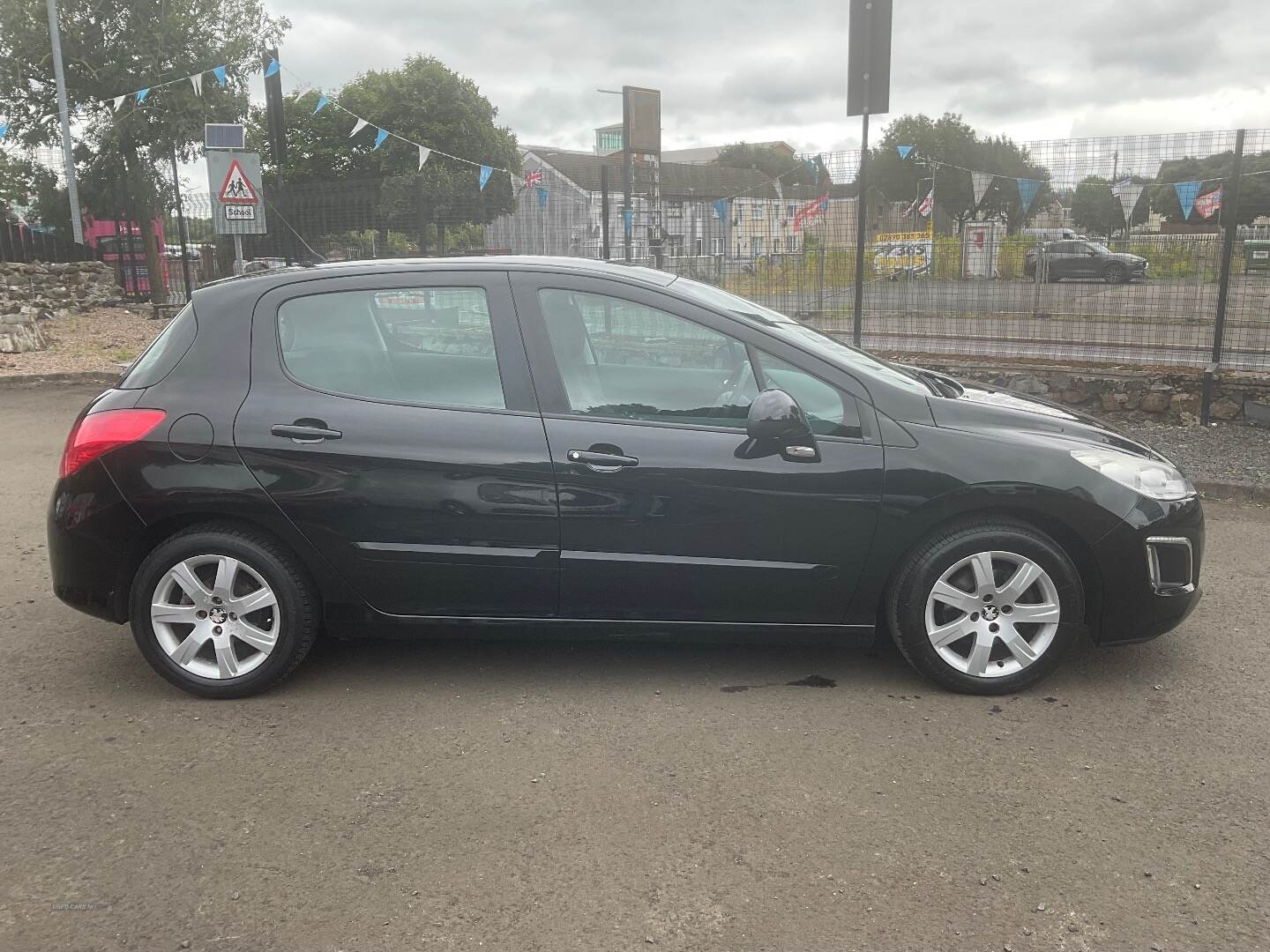 Peugeot 308 DIESEL HATCHBACK in Antrim