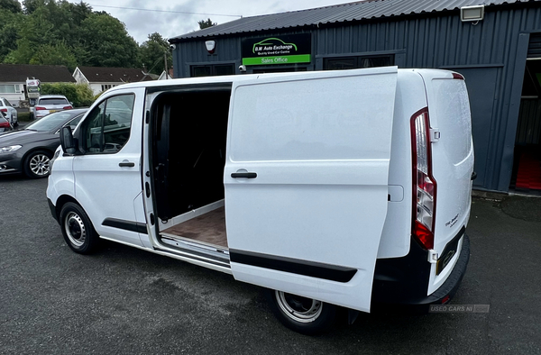 Ford Transit Custom Low Roof Leader 2.0 Ecoblue 130ps in Down