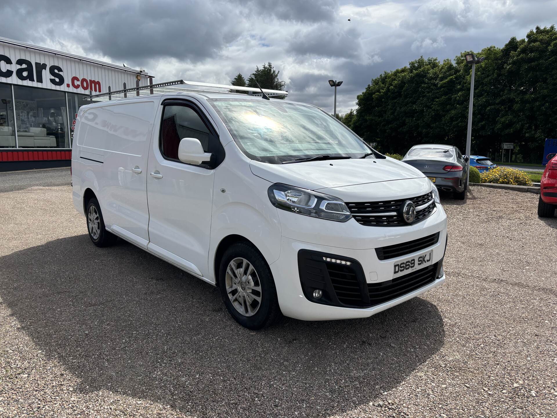 Vauxhall Vivaro L2 DIESEL in Derry / Londonderry