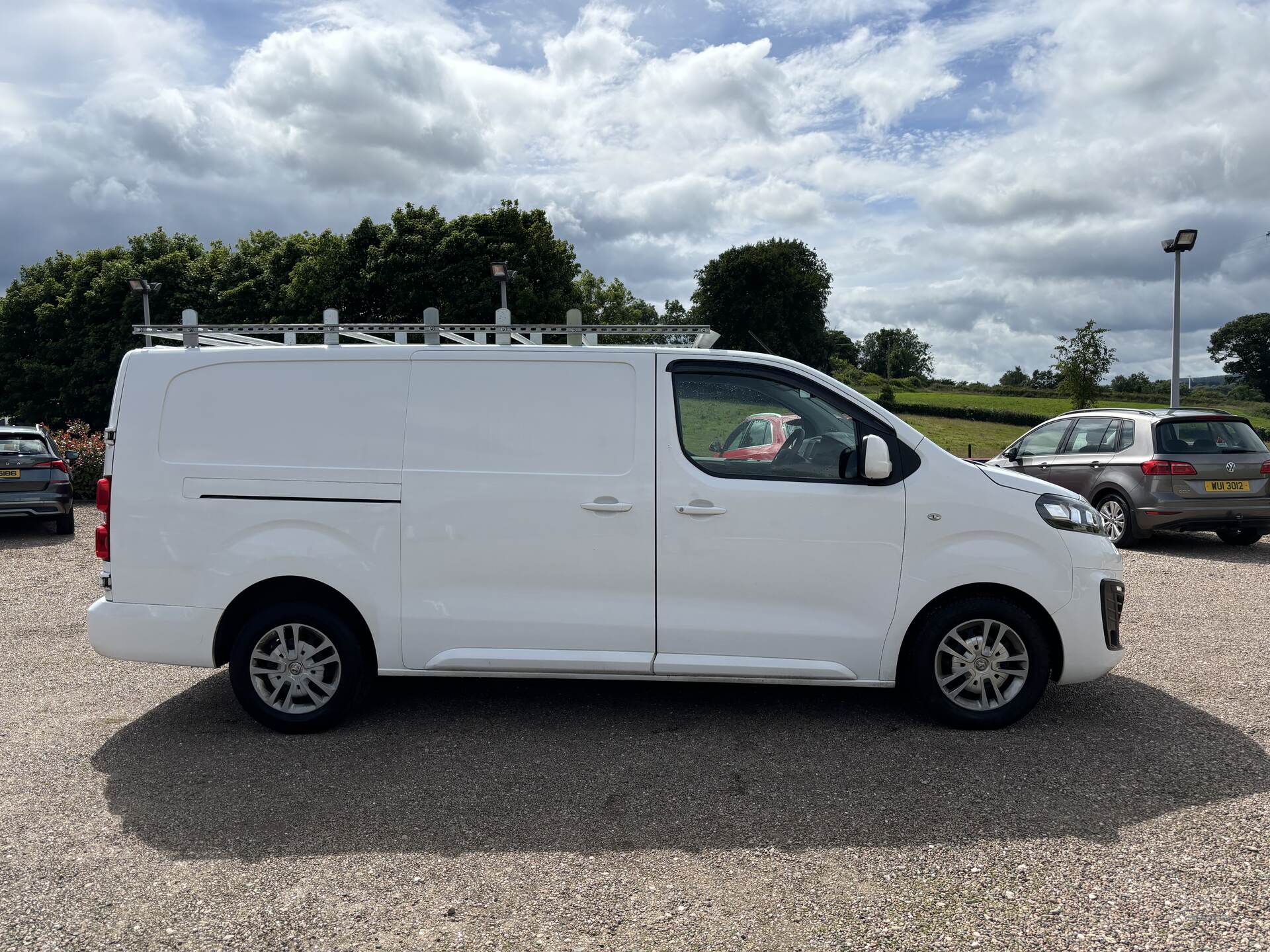 Vauxhall Vivaro L2 DIESEL in Derry / Londonderry