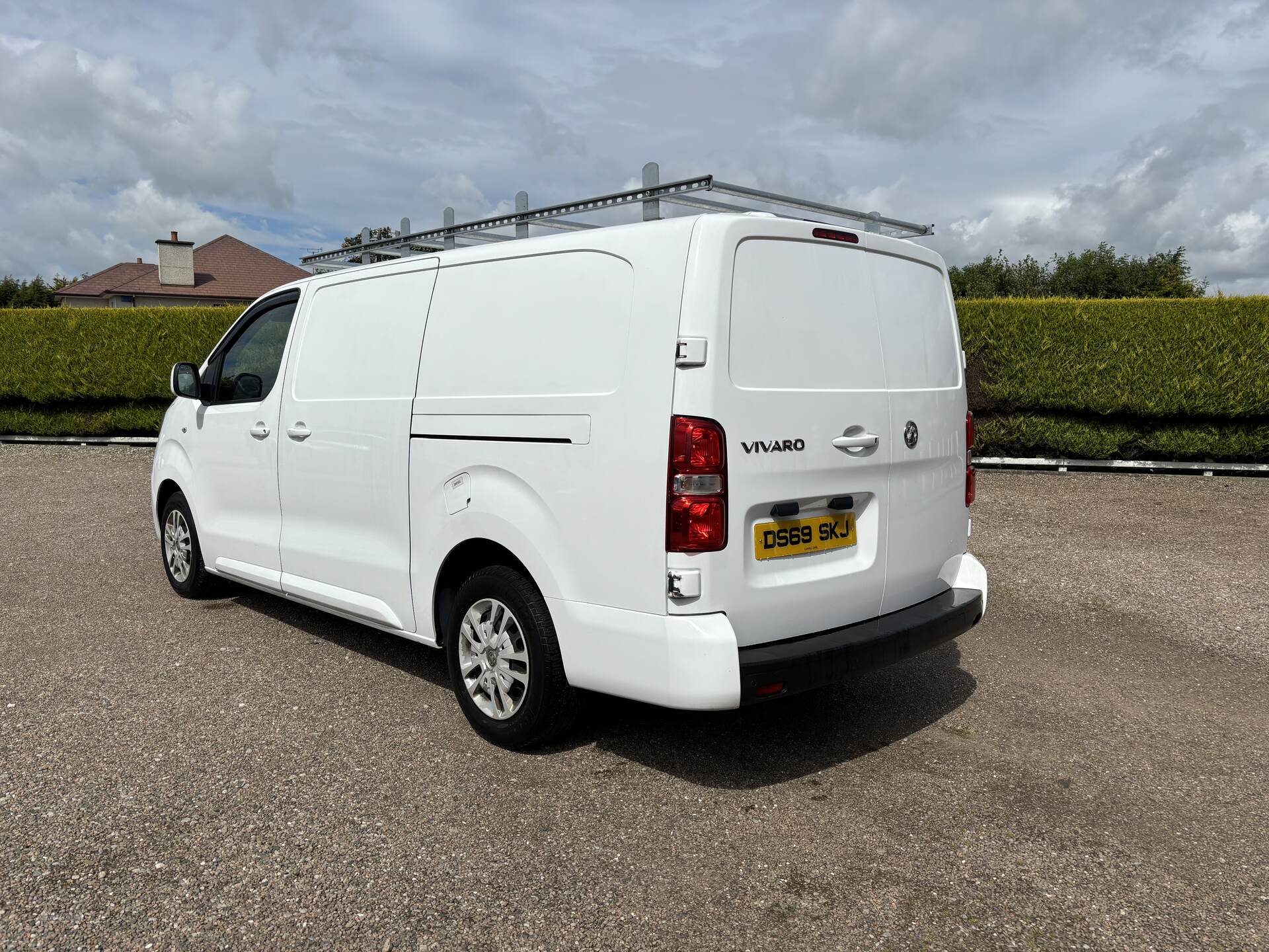 Vauxhall Vivaro L2 DIESEL in Derry / Londonderry