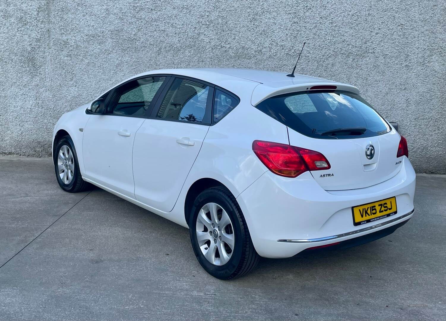 Vauxhall Astra DIESEL HATCHBACK in Tyrone