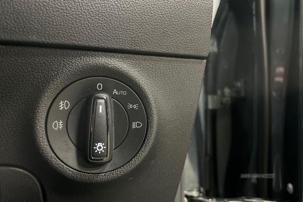 Skoda Karoq 1.5 TSI SE 5dr- Parking Sensors, Apple Car Play, Start Stop, Electric Parking Brake, Cruise Control, Voice Control, Bluetooth in Antrim