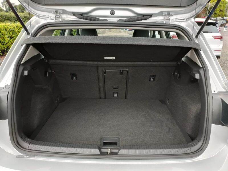 Jan 2021 Volkswagen Golf 1.5 eTSI 150 Life 5dr DSG