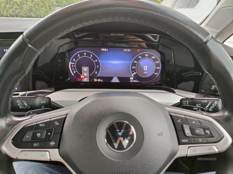 Jan 2021 Volkswagen Golf 1.5 eTSI 150 Life 5dr DSG