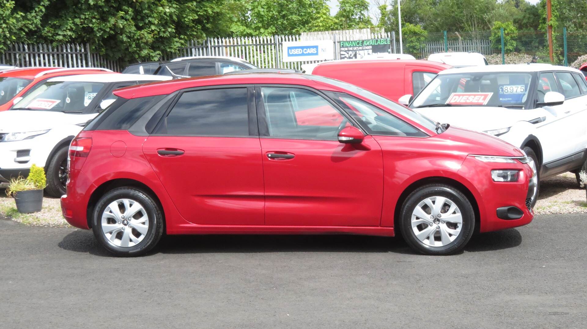 Citroen C4 Picasso DIESEL ESTATE in Derry / Londonderry