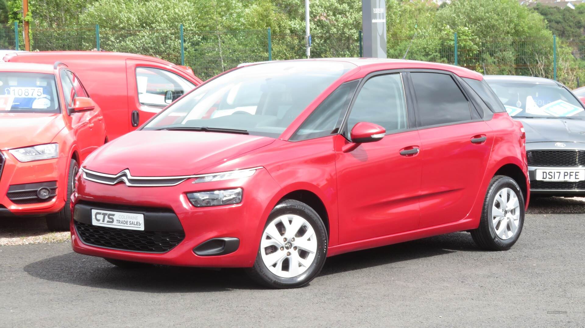 Citroen C4 Picasso DIESEL ESTATE in Derry / Londonderry