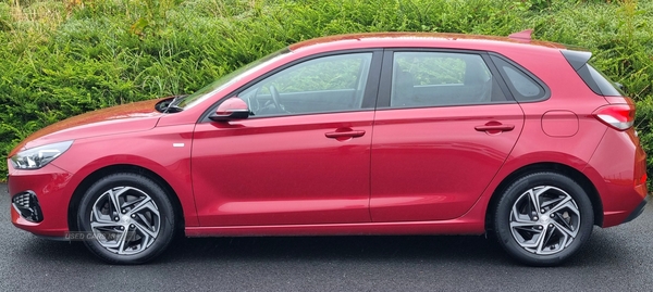 Hyundai i30 HATCHBACK in Armagh