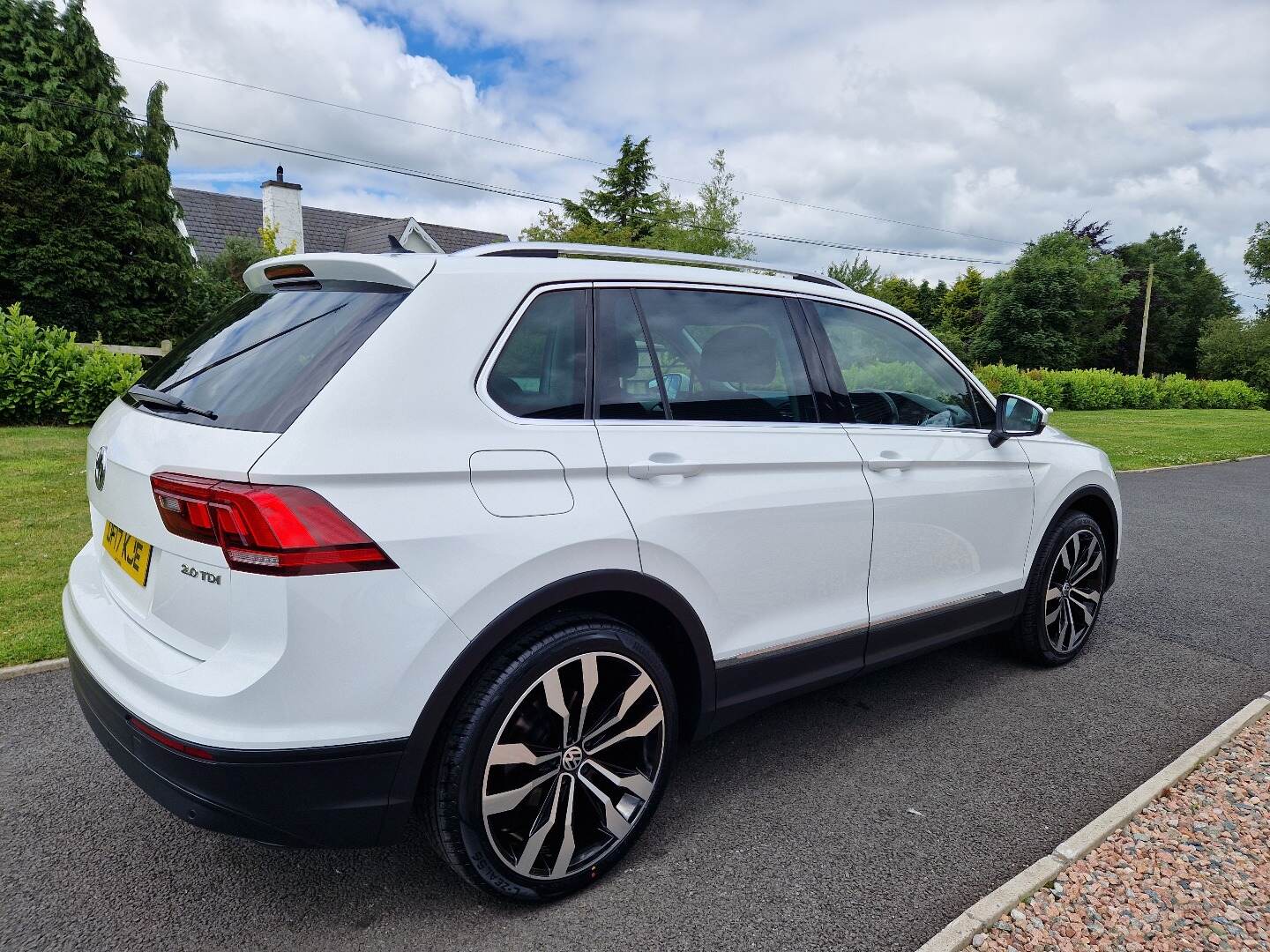 Volkswagen Tiguan DIESEL ESTATE in Down