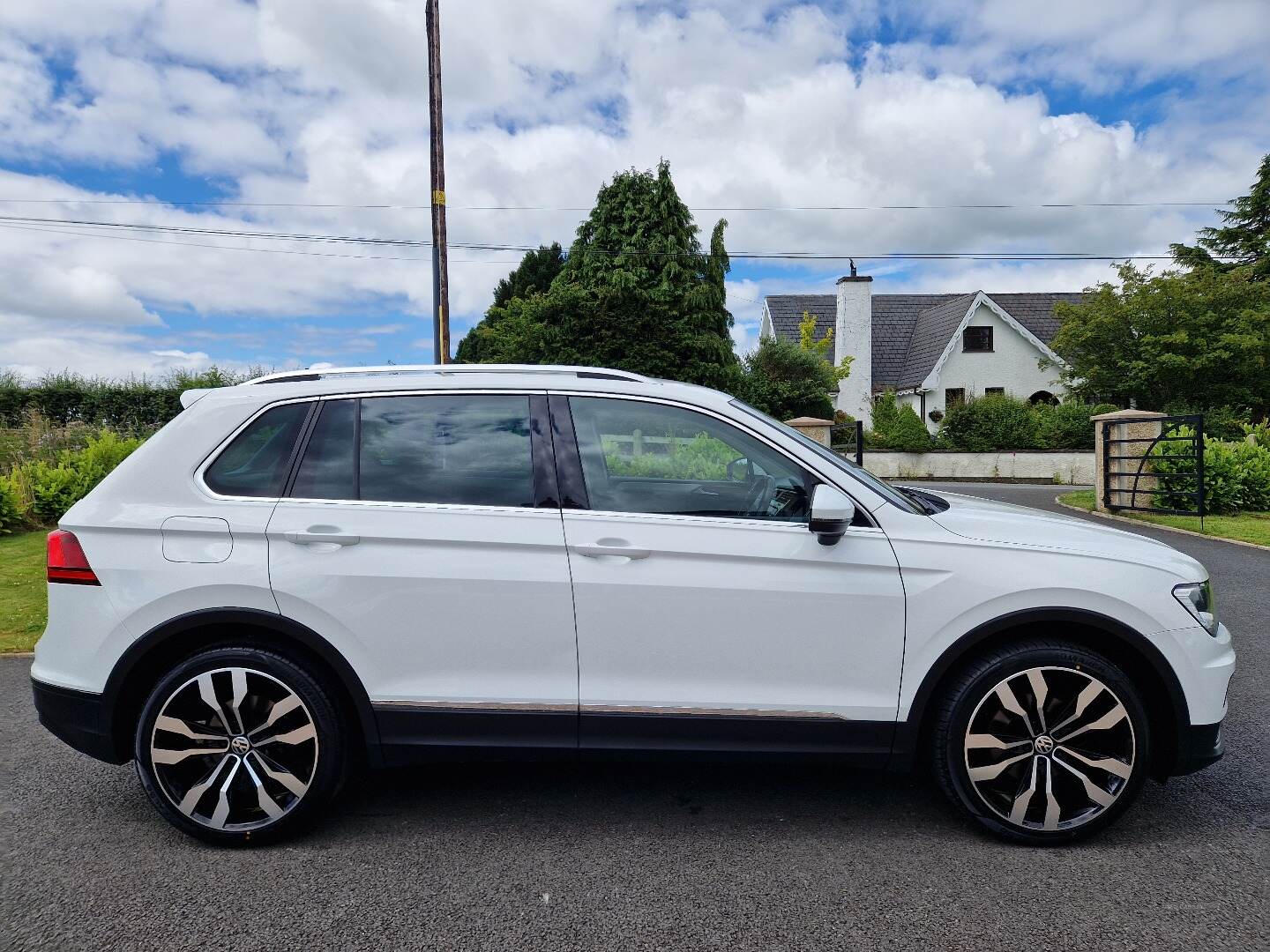 Volkswagen Tiguan DIESEL ESTATE in Down