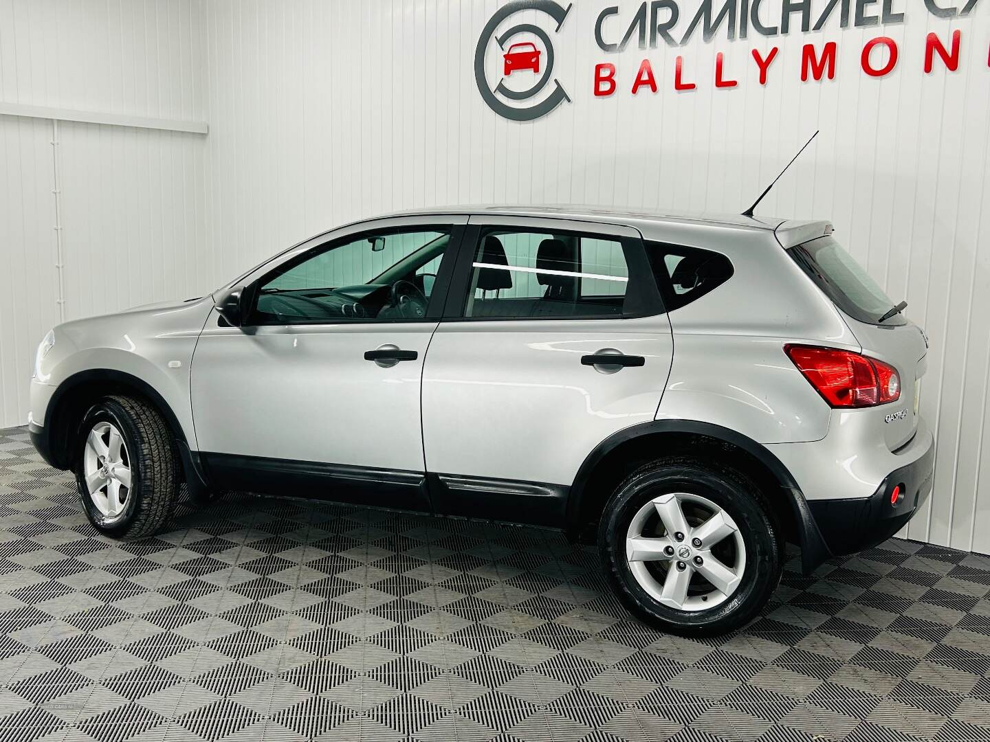 Nissan Qashqai DIESEL HATCHBACK in Antrim