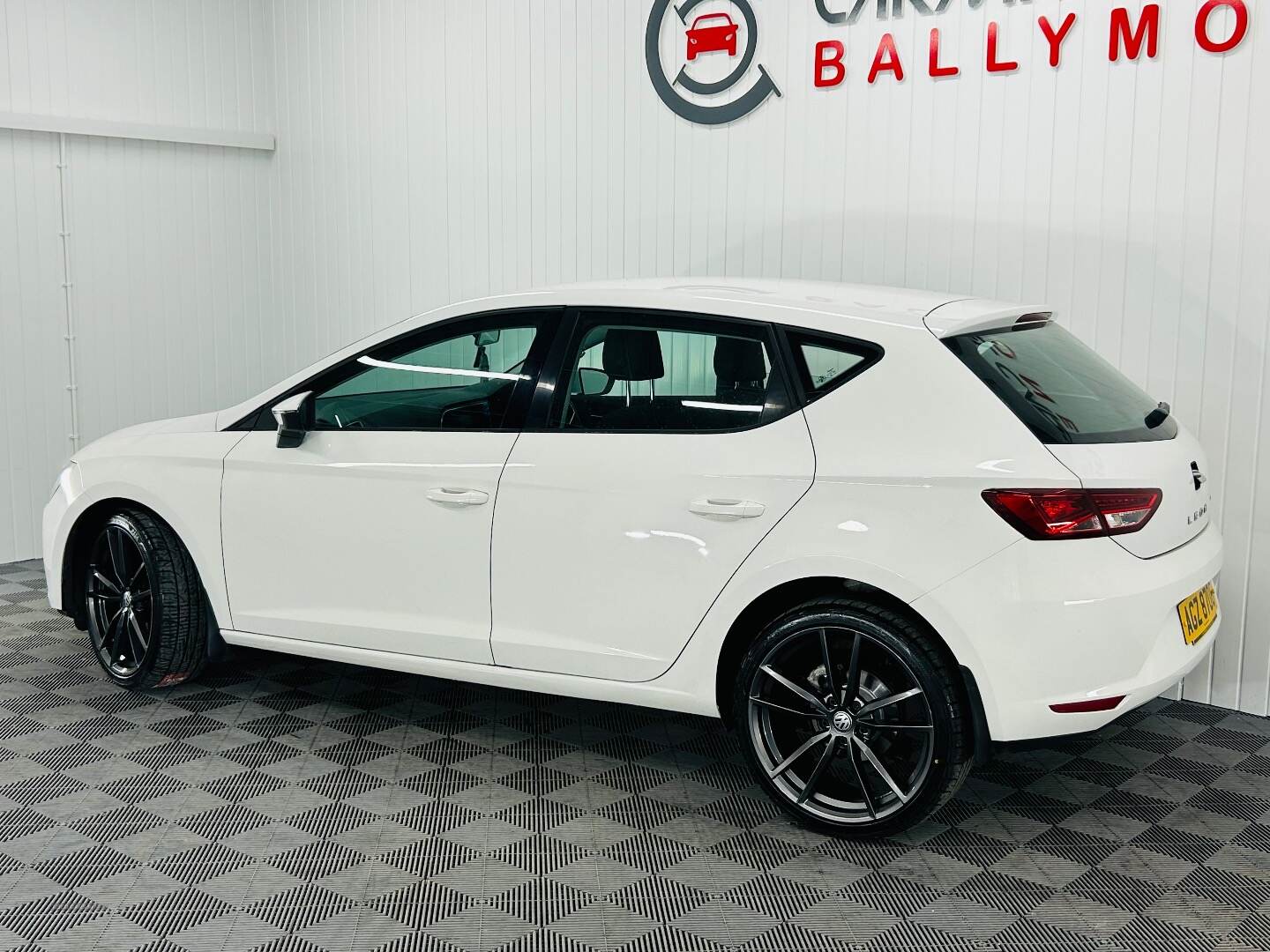 Seat Leon DIESEL HATCHBACK in Antrim