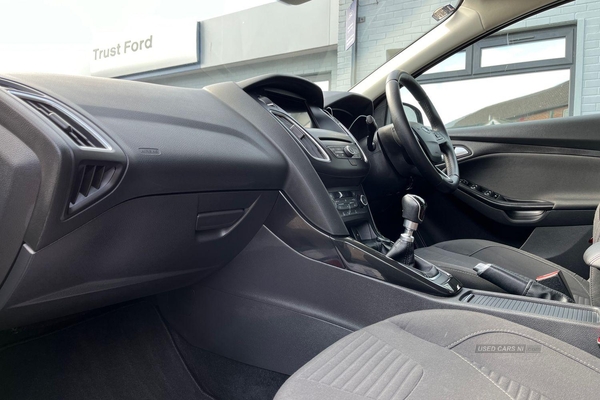 Ford Focus 1.0 EcoBoost 125 Titanium Navigation 5dr, Sat Nav, Parking Sensors, Multimedia Screen, USB Connectivity, Multifunction Steering Wheel, Air Con in Derry / Londonderry