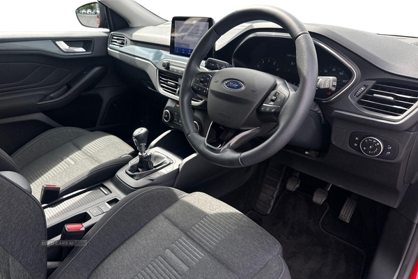 Ford Focus 1.0 EcoBoost Hybrid mHEV 125 Active Edition 5dr - FRONT AND REAR PARKING SENSORS, WIRELESS PHONE CHARGING, SAT NAV - TAKE ME HOME in Armagh