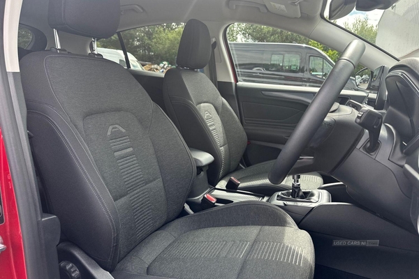 Ford Focus 1.0 EcoBoost Hybrid mHEV 125 Active Edition 5dr - FRONT AND REAR PARKING SENSORS, WIRELESS PHONE CHARGING, SAT NAV - TAKE ME HOME in Armagh