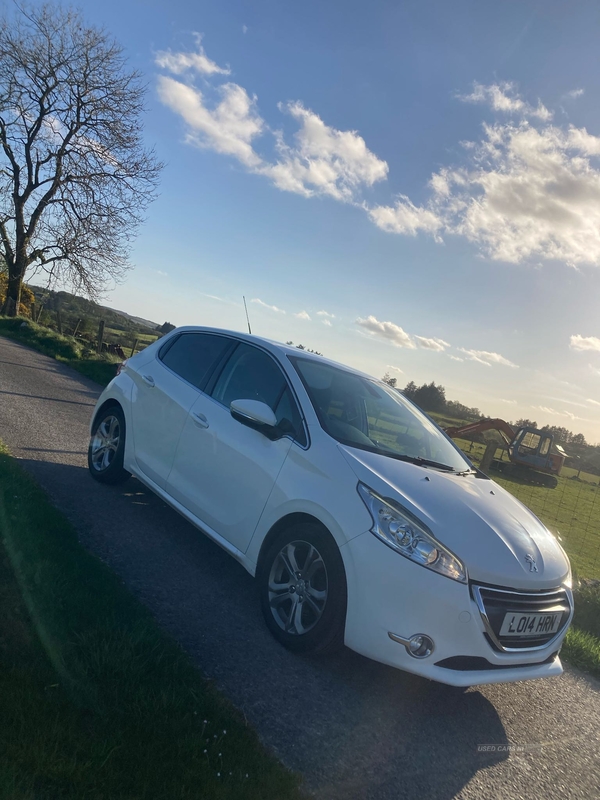 Peugeot 208 1.4 HDi Allure 5dr in Tyrone