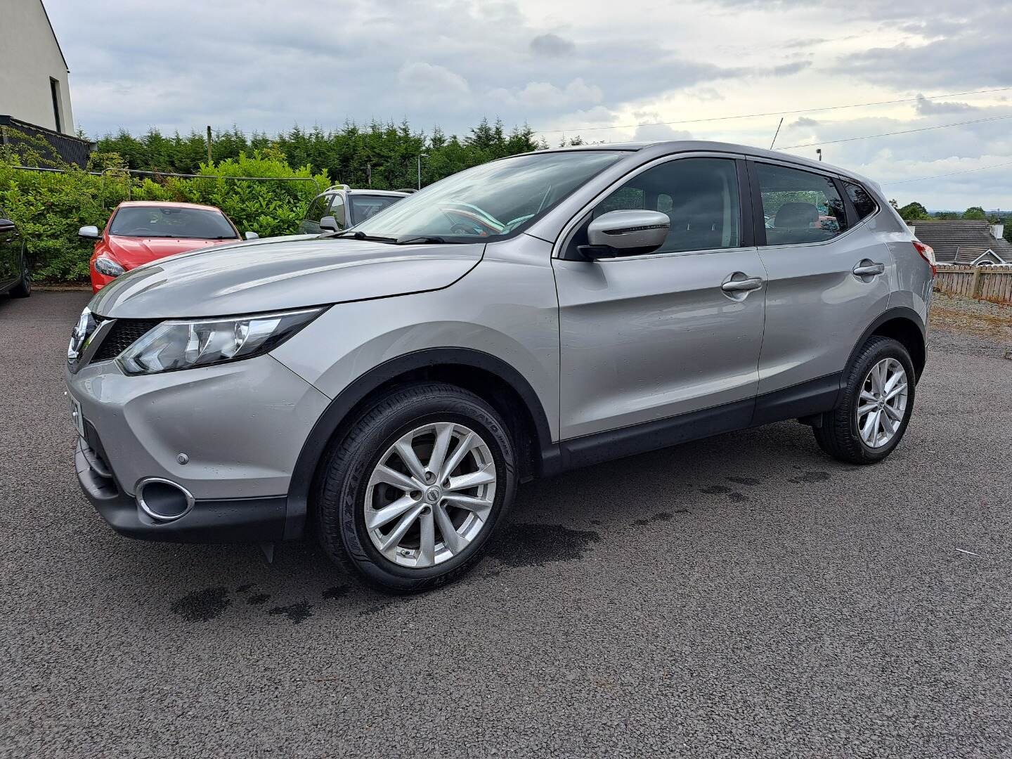 Nissan Qashqai DIESEL HATCHBACK in Antrim