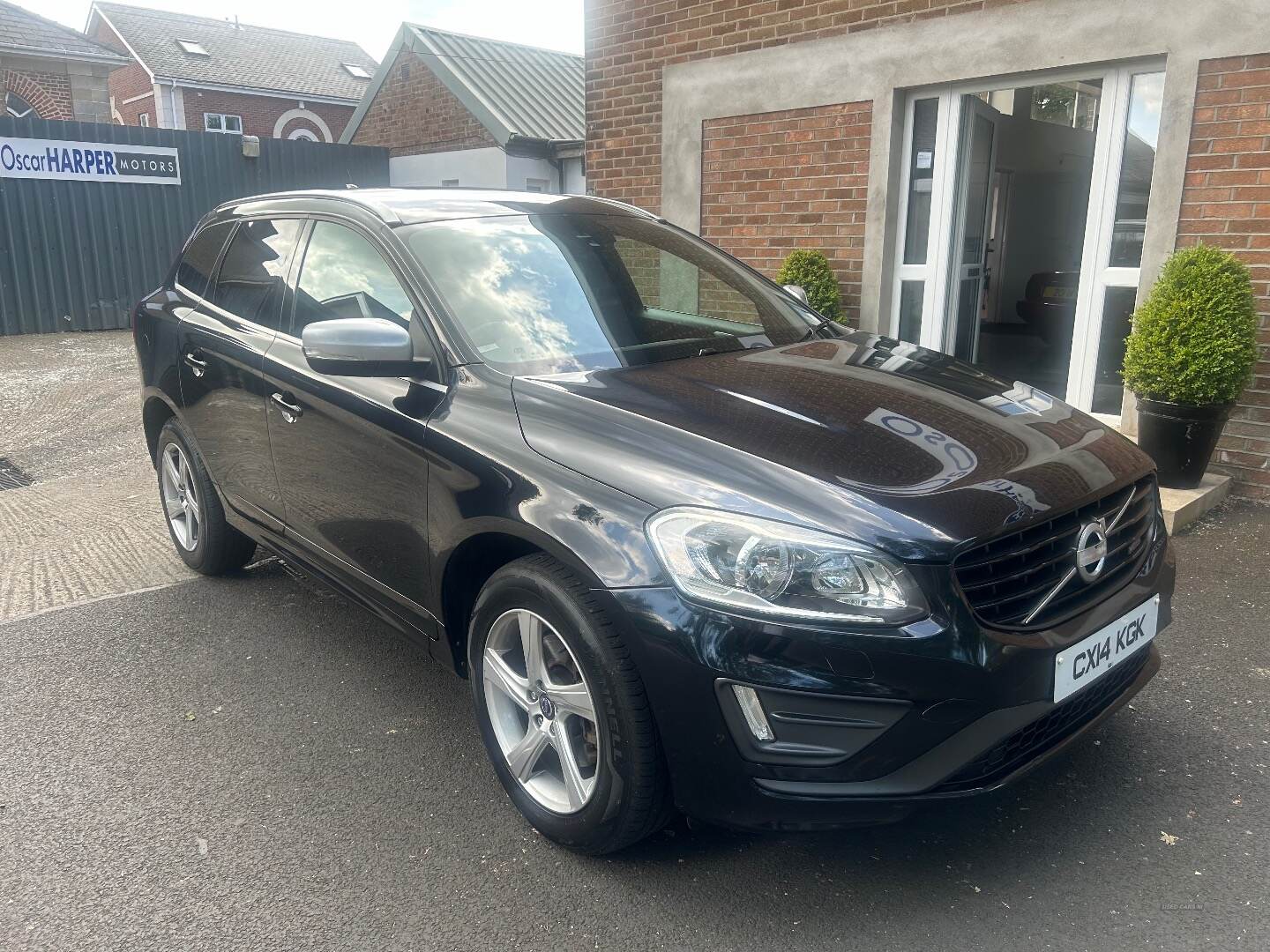 Volvo XC60 DIESEL ESTATE in Derry / Londonderry