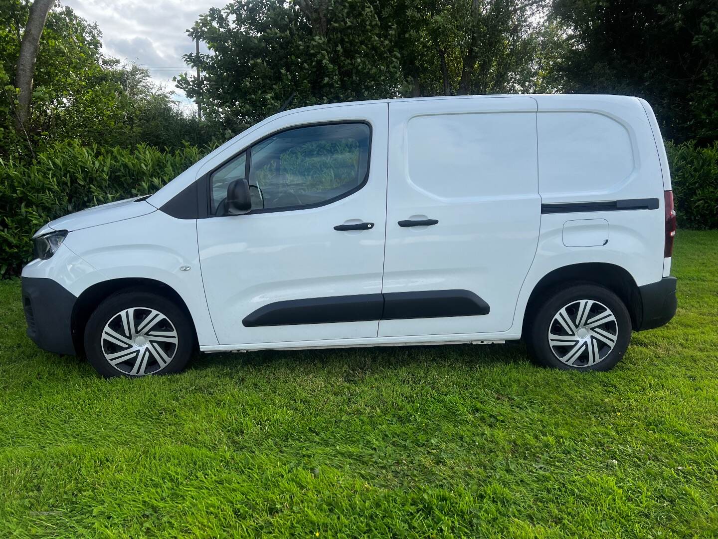 Peugeot Partner STANDARD DIESEL in Antrim