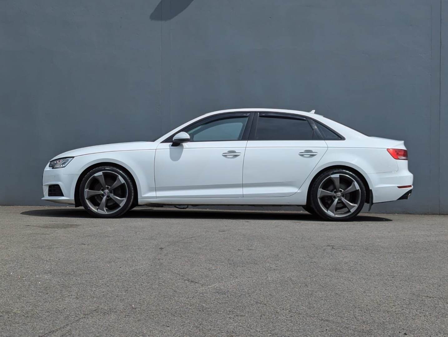 Audi A4 DIESEL SALOON in Tyrone