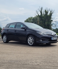 Toyota Auris HATCHBACK in Fermanagh