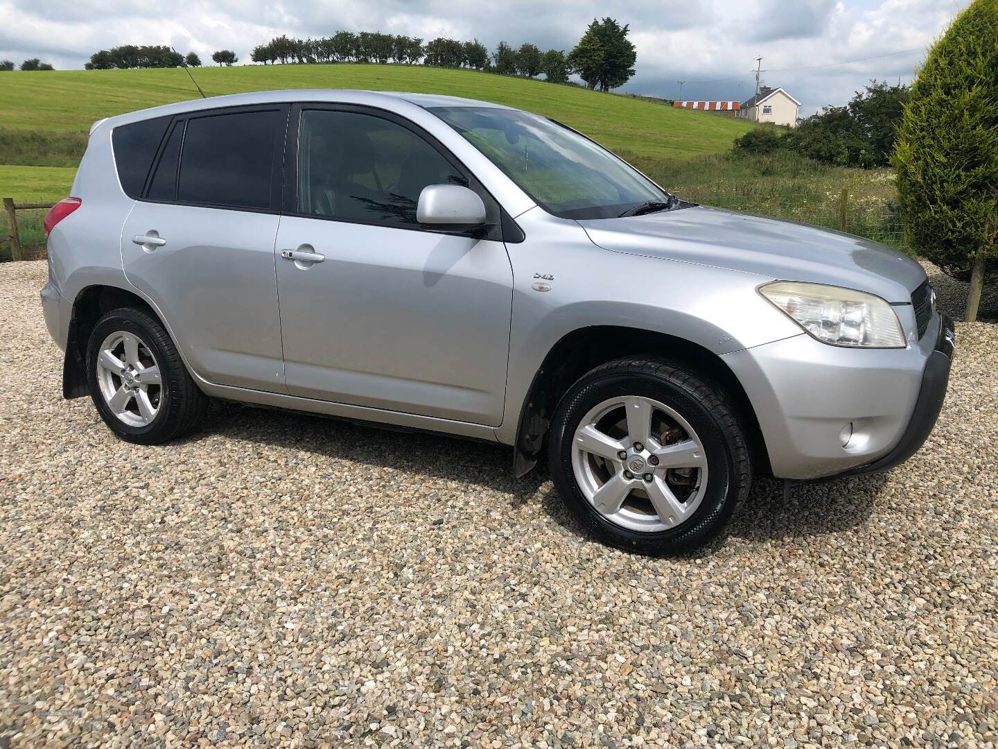 Toyota RAV4 DIESEL ESTATE in Antrim