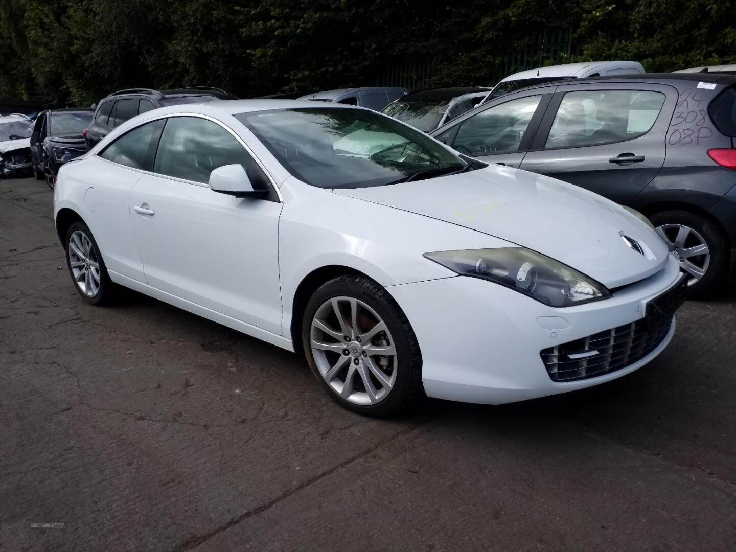 Mar 2011 Renault Laguna 2.0 dCi 150 Dynamique TomTom 3dr