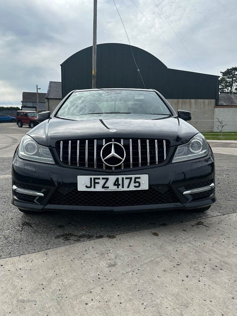 Mercedes C-Class SALOON in Down