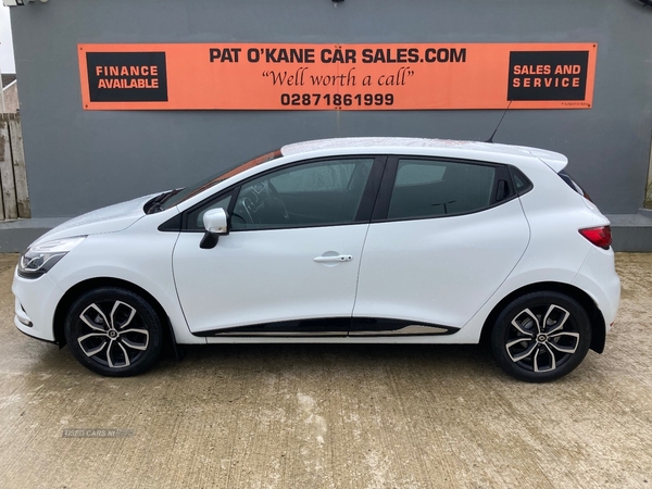 Renault Clio HATCHBACK in Derry / Londonderry